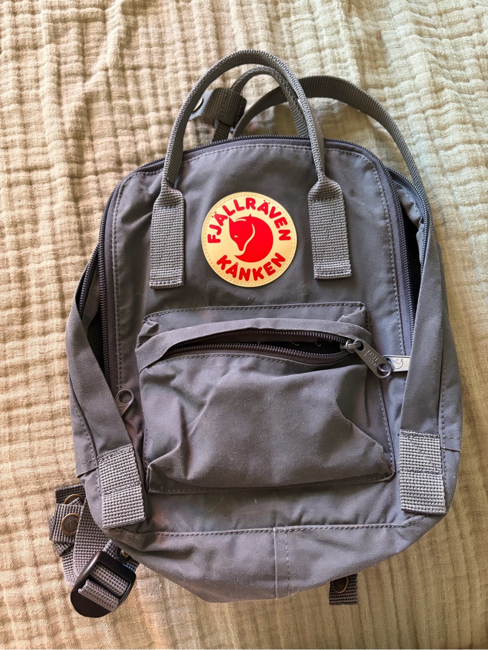 Fjallraven Kånken Mini Backpack - Gray with Red Logo